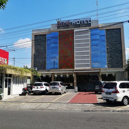 Dom Hotel Jogja Ngaglik Exterior foto